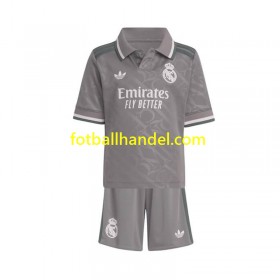 Barn Fotballdrakter Real Madrid Tredje 2024-25 Kortermet